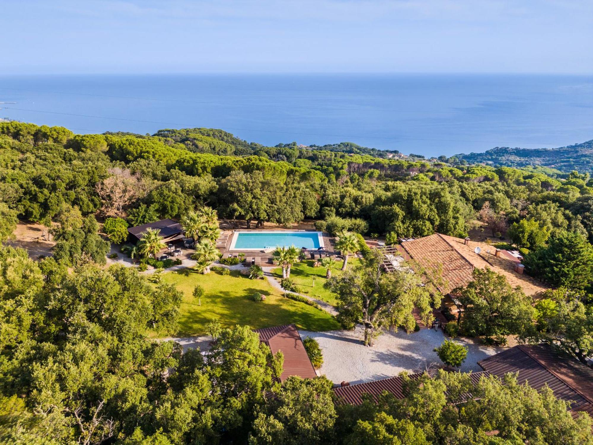 Vallegrande Nature Resort By Geocharme Чефалу Экстерьер фото